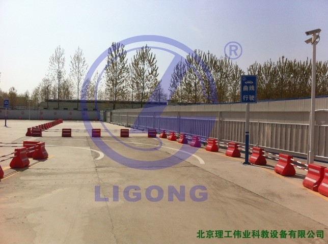 科目二場地考試系統(tǒng)，曲線行駛